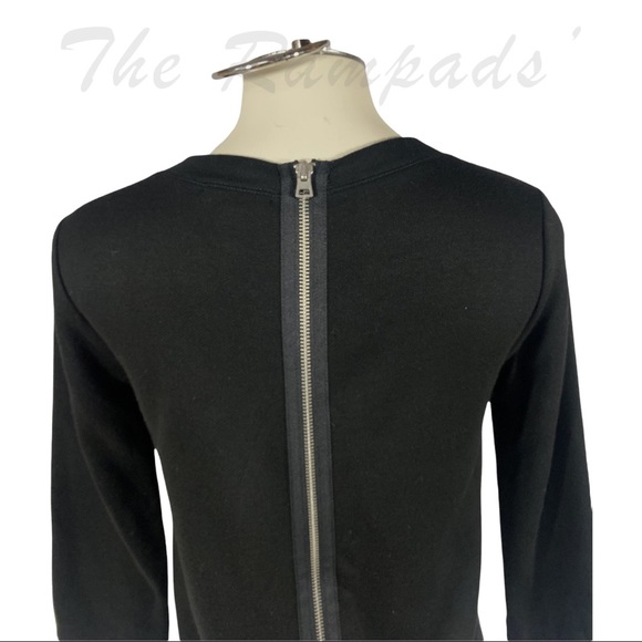 NWOT Solid Black Gap 3/4 Sleeve Back Zipper Shirt Size Small - Picture 5 of 11